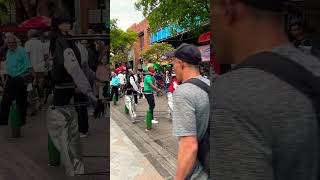 Guayando en Medellin colombia sacando sonrisas 😁… viral fy fyp arte tendencia merengue [upl. by Ogdan233]