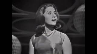 Brie Larsons Nicki Minaj cover but its actually Lesley Gore [upl. by Vogel]