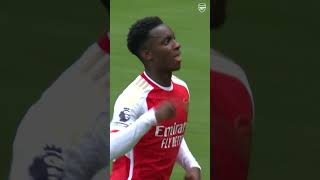 Outrageous Martinelli assist sets up Nketiah goal [upl. by Richmound213]