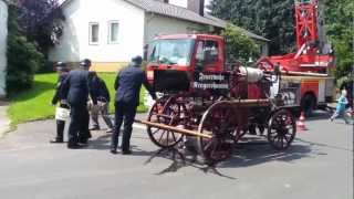 Historischer Spritzenwagen der Feuerwehr Baunatal [upl. by Desma]