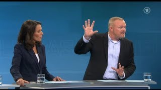 Stefan Raab beim TV Duell 2013 mit Merkel und Steinbrück [upl. by Neurath]