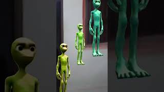 DAME TU COSITA GREEN ALIAN vs ALIEN DANCE 👽👽 greenalien funny adrenaline dametucosita shorts [upl. by Cirnek771]