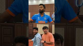 Gully Cricket vs International Cricket 😂 hardikpandya funcho [upl. by Erasaec]