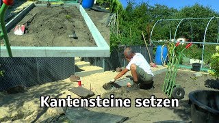 Kantensteine setzen für ein Kleintier Gehege ohne Beton oder als Randstein für Wege und Beete [upl. by Enimasaj]