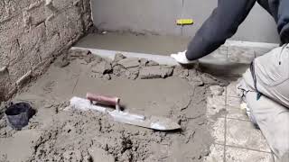 ZELF EEN GROOT GAT REPAREREN MET CEMENT MORTEL cementdekvloer cement reparatie [upl. by Sirk]