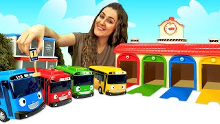 Autobuses infantiles en la Guardería Infantil Tayo el pequeño autobús Vídeos de juguetes [upl. by Nereus]