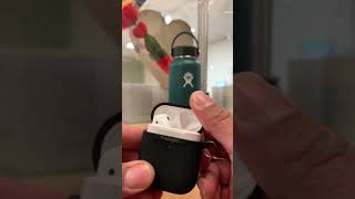 How to remove an Airpod 1st or 2nd gen or airpod pro from a Spigen hard case [upl. by Myrtie166]