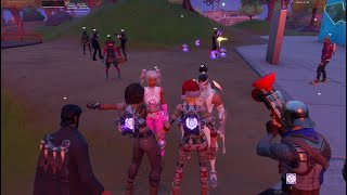 Default Skin Doing Floss In Party Royale 🤯 [upl. by Ennoval]