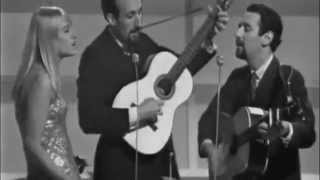 Puff The Magic Dragon  Peter Paul amp Mary  Live 1965 [upl. by Ajram875]