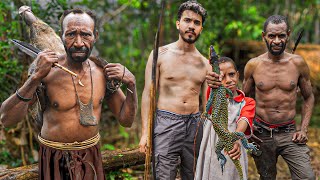 CAZANDO CERDOS y LAGARTOS con una TRIBU NATIVA en PAPÚA  Los Korowai 66 [upl. by Ohl]