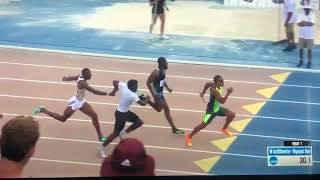 Canadian Sprinter Andre De Grasse Sets New Record at Florida Relays as Anchor of 4x100m Team [upl. by Sul]