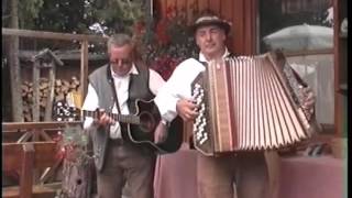 Hüttenmusik bei der Marinzenhütte [upl. by Tratner845]