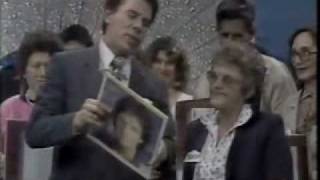 Programa Silvio Santos Qual é a musica SBT 1989 [upl. by Wolfram]