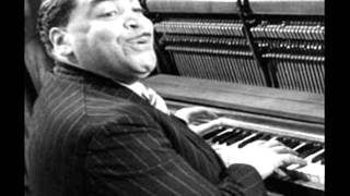 Fats Waller  Lounging At The Waldorf [upl. by Amandi]