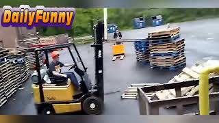 IDIOTS AT WORK  WORKERS HAD A BAD DAY AT WORK Compilation 3 2018 [upl. by Acinorej]