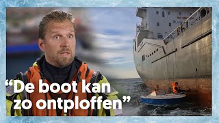 Stoere jongens met speedboot in problemen  Redders op zee 6 [upl. by Ahsiekar781]