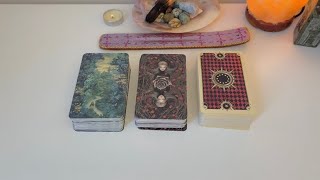 Aşk Hayatına Kim Geliyor💕DETAYLI💕Deste Seç🔮 tarot aşkhayatımdanelerolacak [upl. by Oinimreh22]