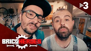 Com penjar un quadre amb BricoHeroes 01x01 [upl. by Nurse]